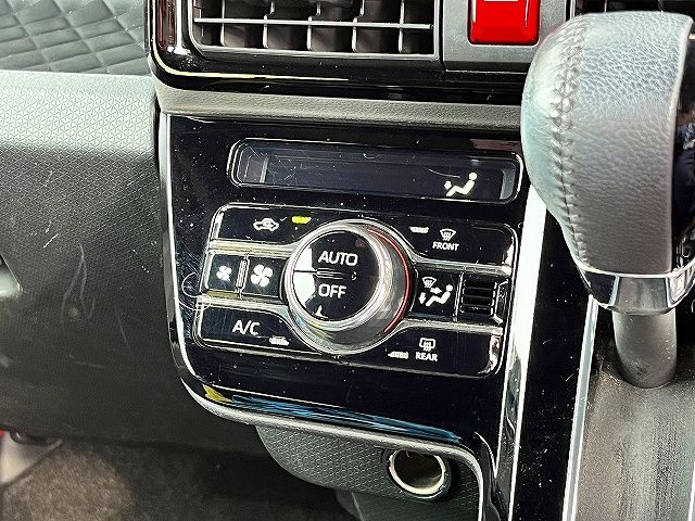 DAIHATSU TANTO CUSTOM 2019 Image 31