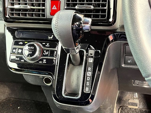 DAIHATSU TANTO CUSTOM 2019 Image 31