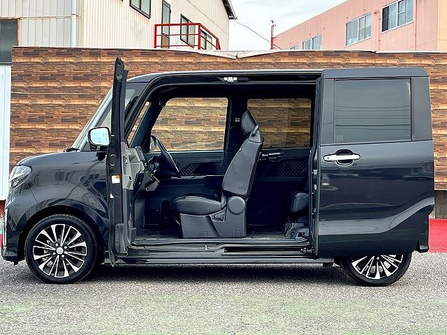 DAIHATSU TANTO CUSTOM 2019 Image 31