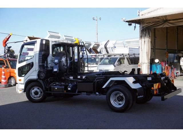 MITSUBISHI FUSOU FIGHTER 2024 Image 31