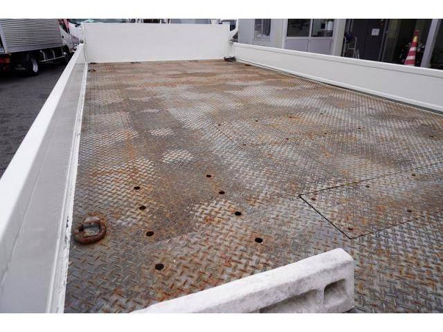 HINO DUTRO 2014 Image 31