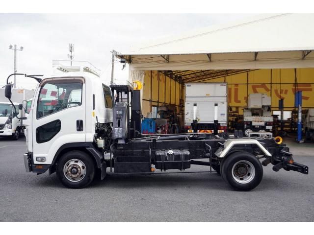 ISUZU FORWARD 2017 Image 31
