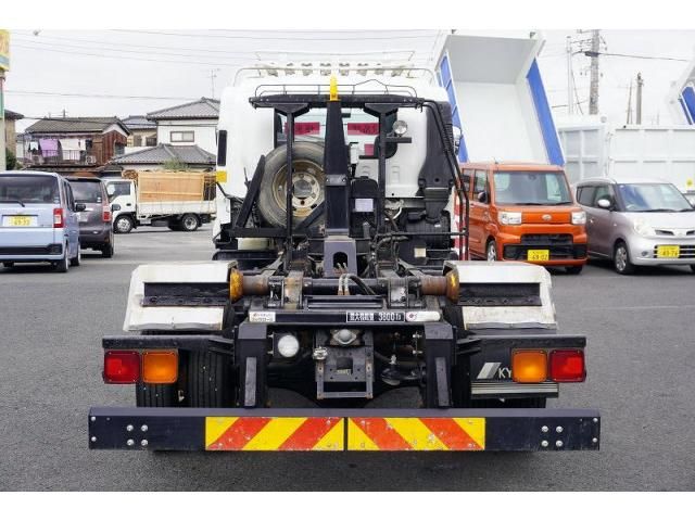 ISUZU FORWARD 2017 Image 31