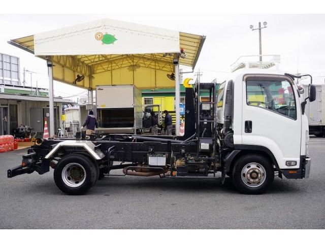 ISUZU FORWARD 2017 Image 31