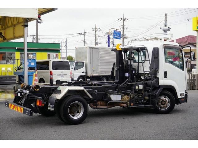 ISUZU FORWARD 2017 Image 31