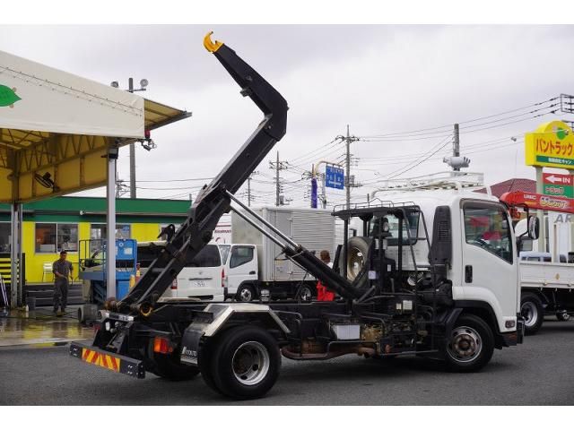 ISUZU FORWARD 2017 Image 31