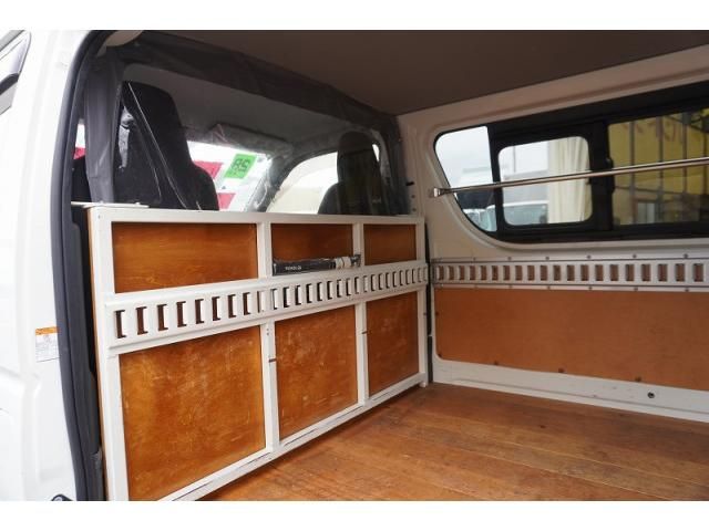 TOYOTA HIACE VAN 1.25T 2WD 2016 Image 31