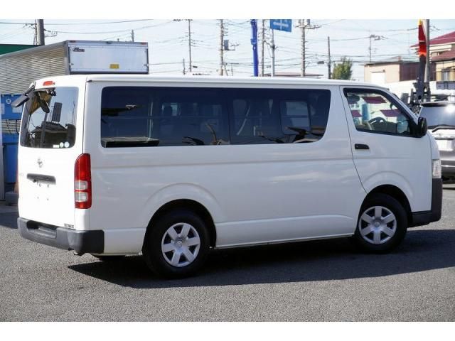 TOYOTA HIACE VAN 1.25T 2WD 2015 Image 31
