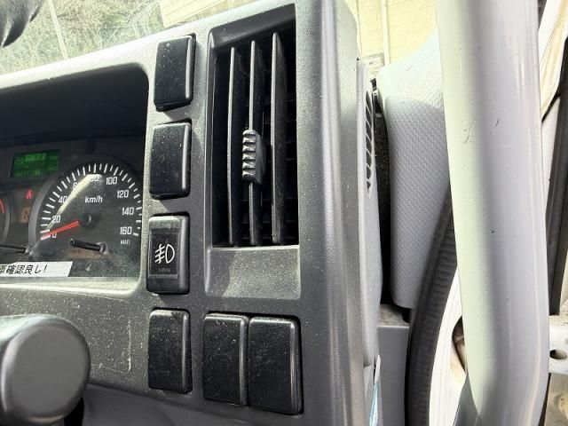 ISUZU FORWARD 2012 Image 31