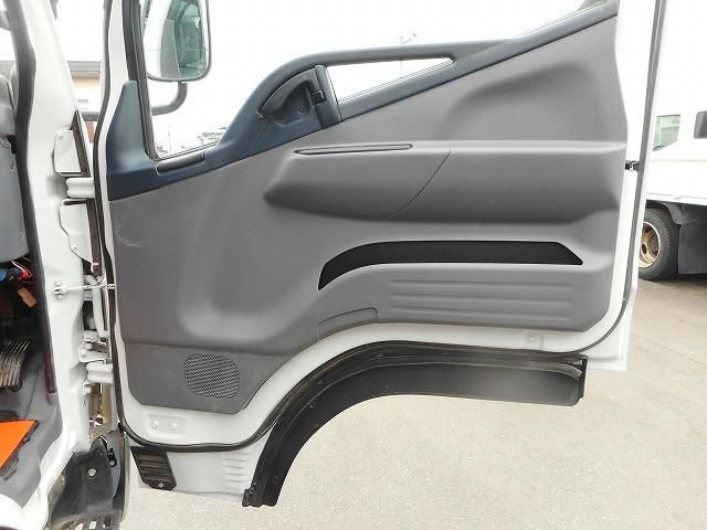 MITSUBISHI CANTER 2014 Image 31