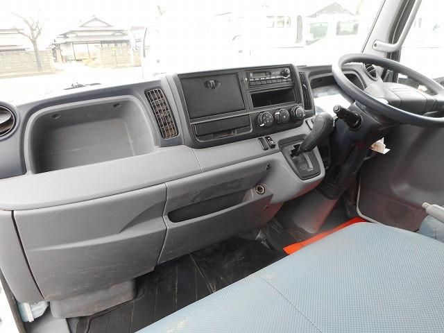 MITSUBISHI CANTER 2014 Image 31