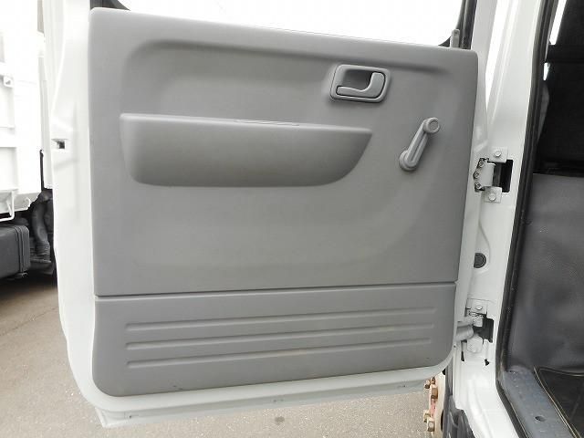 MITSUBISHI CANTER 2014 Image 31