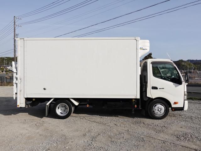 HINO DUTRO 2011 Image 31