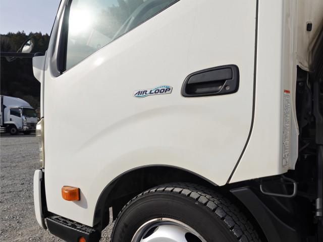 HINO DUTRO 2011 Image 31