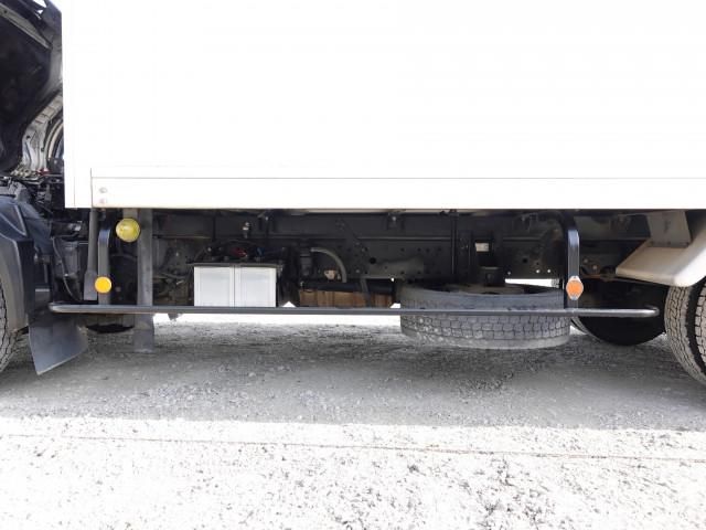 HINO DUTRO 2011 Image 31