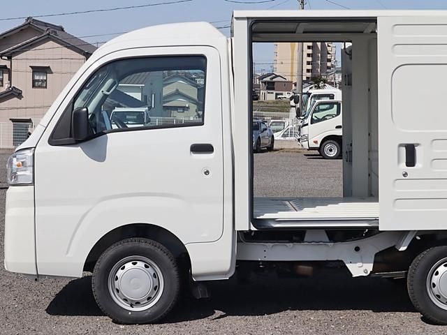 DAIHATSU HIJET TRUCK 2022 Image 31