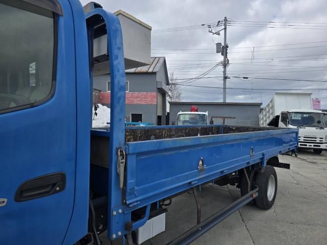 HINO DUTRO 2015 Image 31