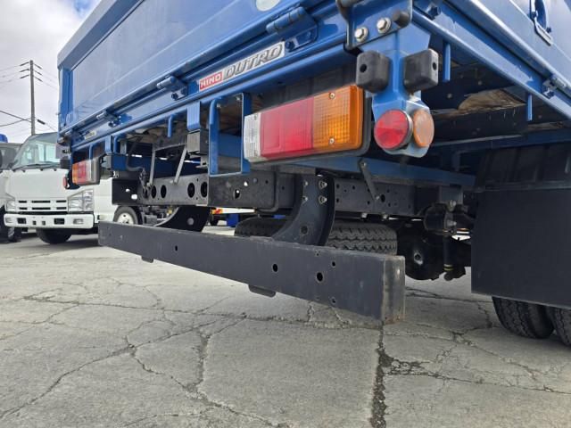 HINO DUTRO 2015 Image 31