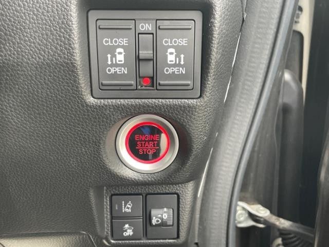 HONDA N BOX CUSTOM 2021 Image 31