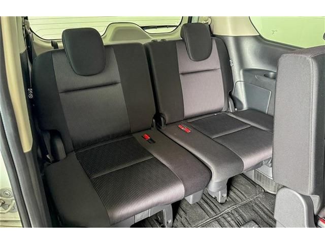 NISSAN SERENA  S-HYBRID 4WD 2017 Image 31