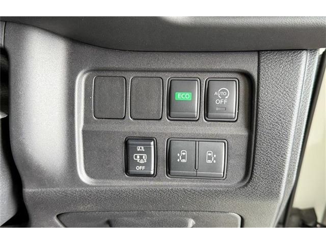 NISSAN SERENA  S-HYBRID 4WD 2017 Image 31