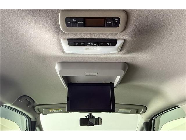 NISSAN SERENA  S-HYBRID 4WD 2017 Image 31