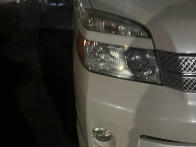 TOYOTA VOXY 2005 Image 31