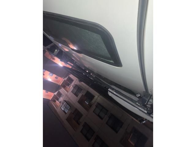 TOYOTA VOXY 2005 Image 31