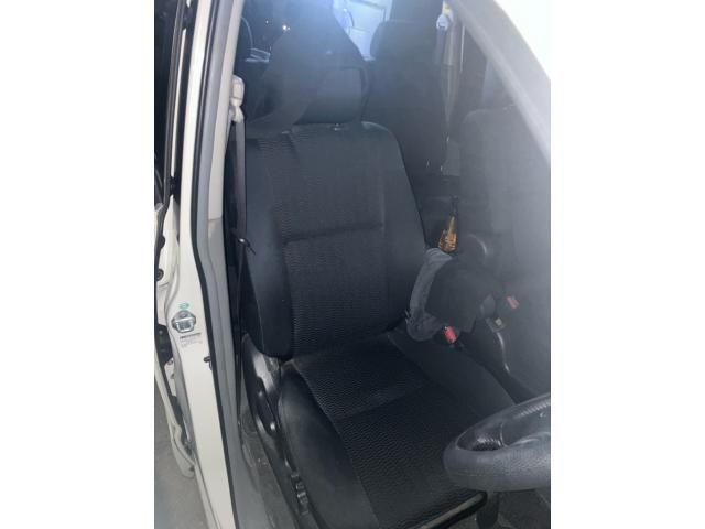 TOYOTA VOXY 2005 Image 31