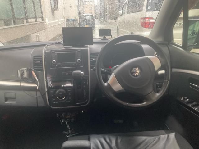 SUZUKI WAGON R 2012 Image 31