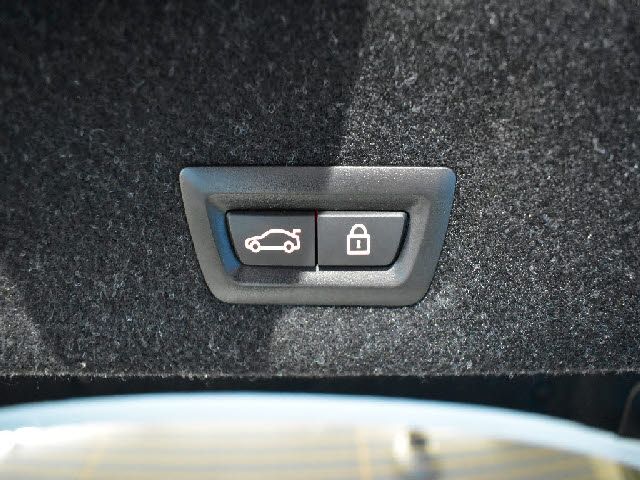 BMW 3SERIES SEDAN 2019 Image 31