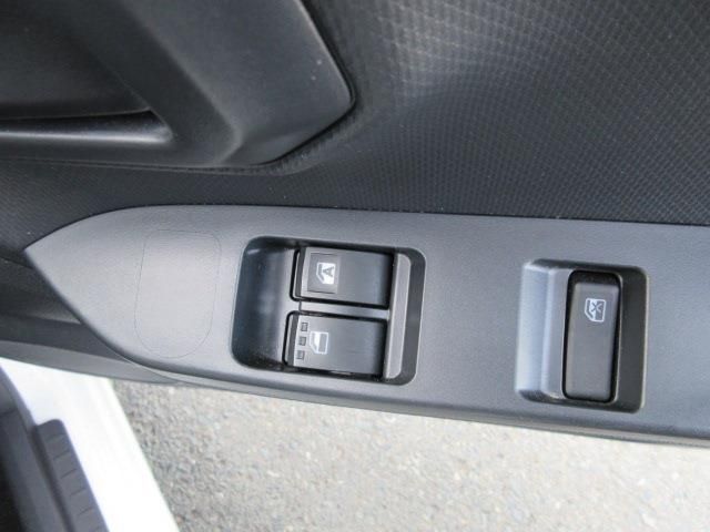 DAIHATSU MIRA E:S 4WD 2020 Image 31