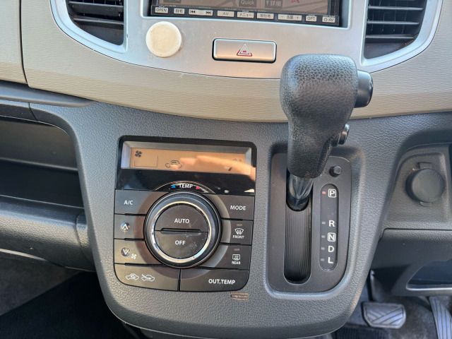 SUZUKI WAGON R 2013 Image 31