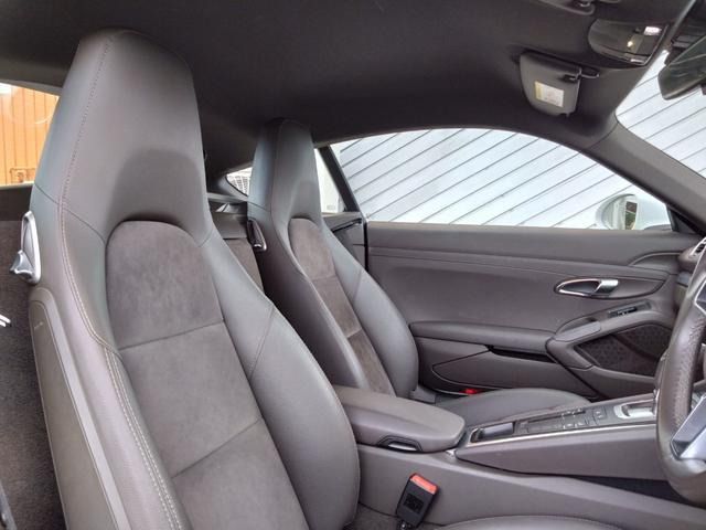 PORSCHE 718CAYMAN 2017 Image 31