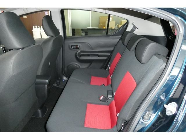 TOYOTA AQUA 2017 Image 31