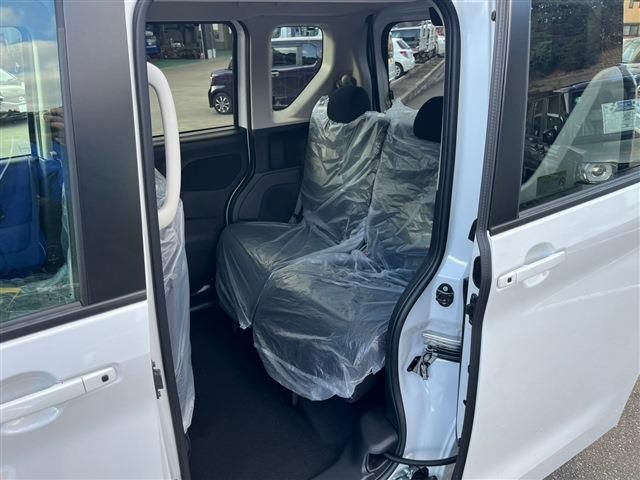 NISSAN ROOX 2024 Image 31