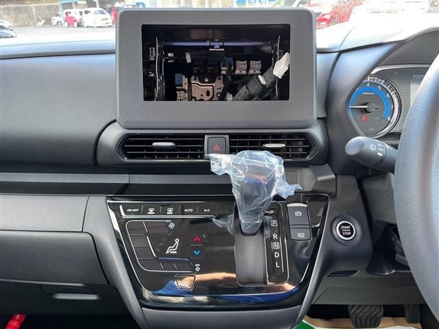 NISSAN ROOX 2024 Image 31