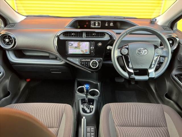 TOYOTA AQUA 2017 Image 31