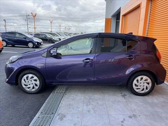 TOYOTA AQUA 2017 Image 31