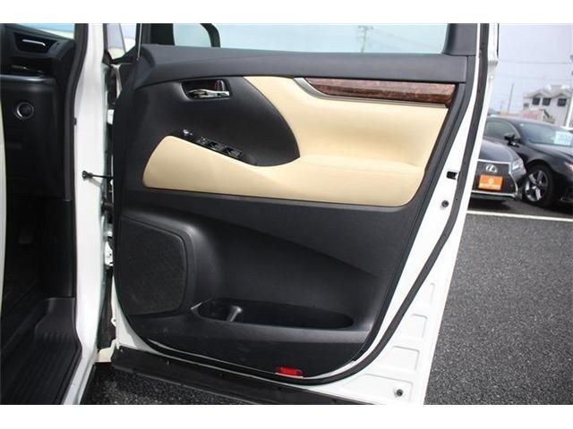 TOYOTA ALPHARD 4WD 2023 Image 31