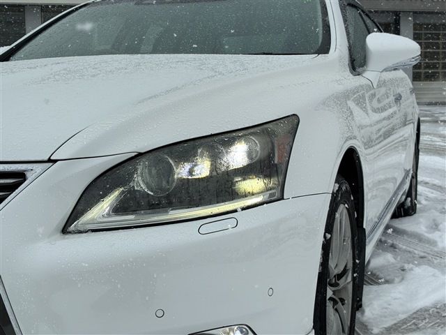 TOYOTA LEXUS LS600HL 2013 Image 31