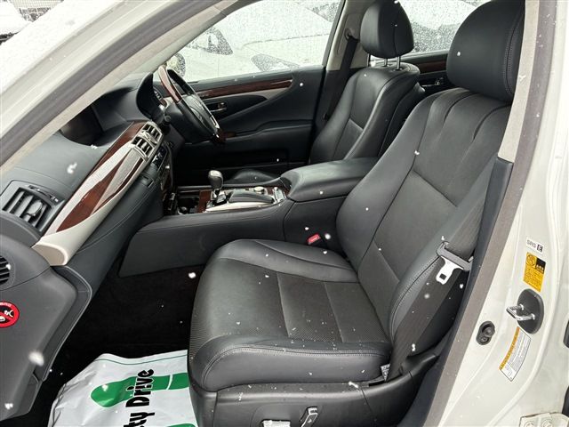 TOYOTA LEXUS LS600HL 2013 Image 31