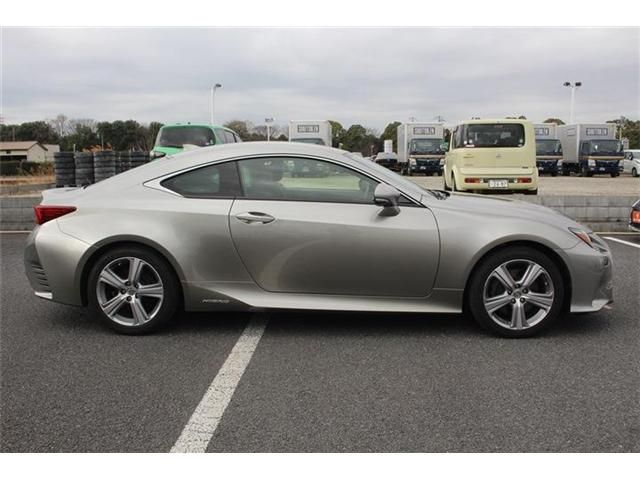 TOYOTA LEXUS RC300H 2015 Image 31