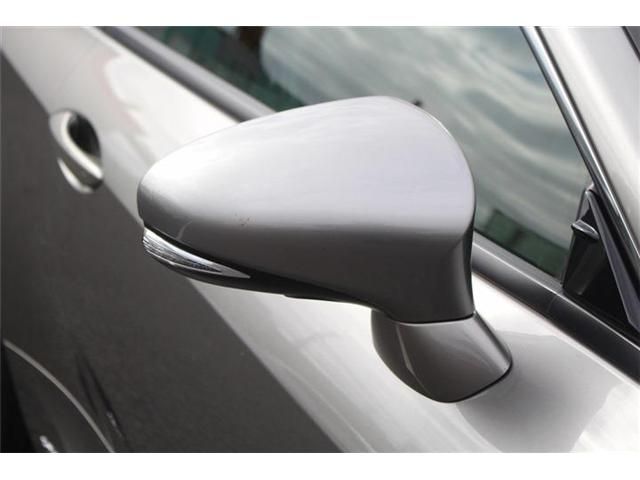 TOYOTA LEXUS RC300H 2015 Image 31