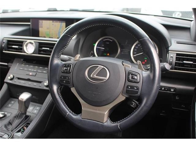 TOYOTA LEXUS RC300H 2015 Image 31