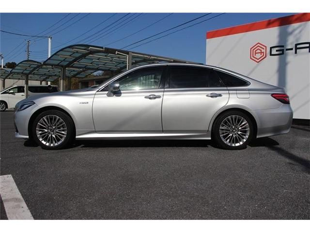 TOYOTA CROWN SEDAN HYBRID 2020 Image 31