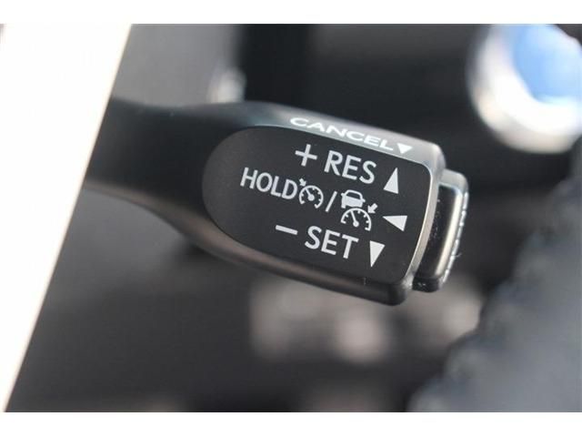 TOYOTA PRIUS PHV 2017 Image 31