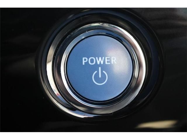 TOYOTA PRIUS PHV 2017 Image 31