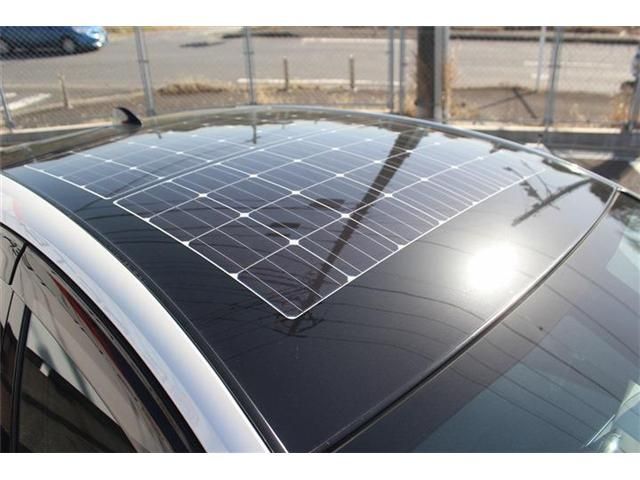 TOYOTA PRIUS PHV 2017 Image 31