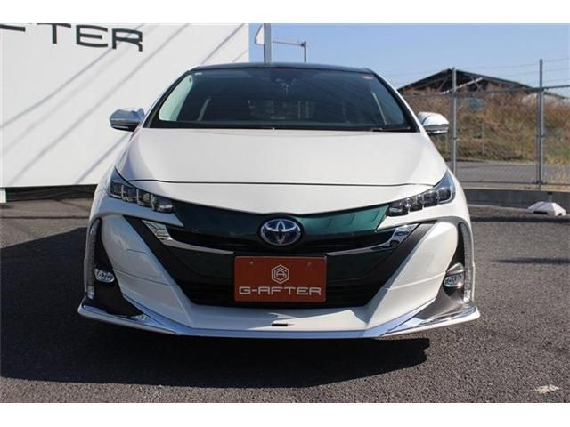 TOYOTA PRIUS PHV 2017 Image 31